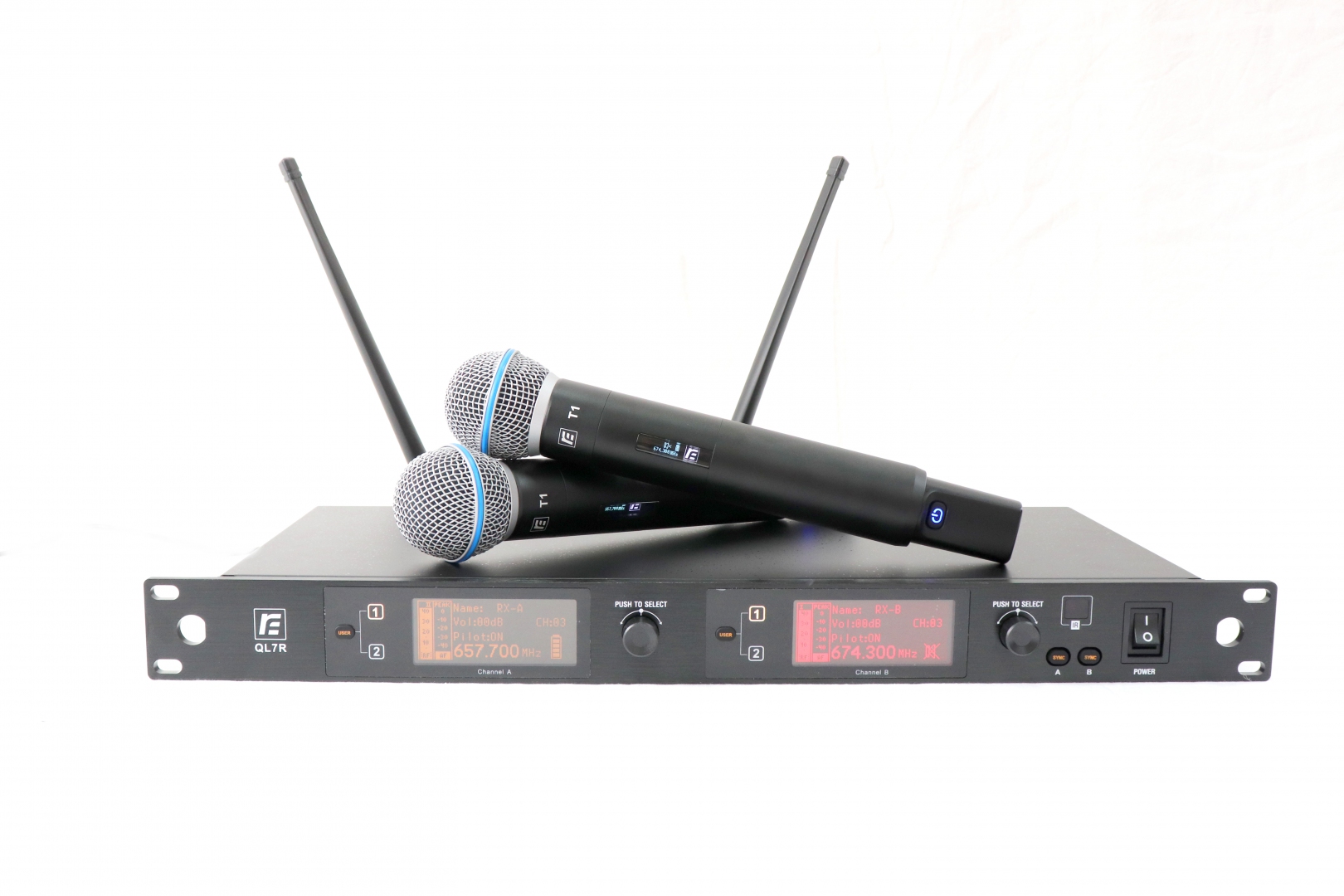 RFIntell QL7R/T1-B 720,500-754,000 МГц 2-канальная радиосистема с 2-мя ручными микрофонами в Чебаркуле